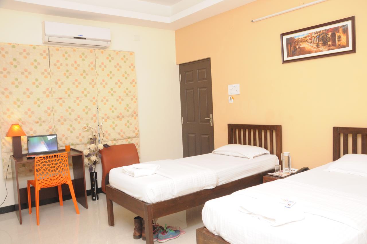 Hotel Orangeinn Omr Perungudi Ченнаи Экстерьер фото